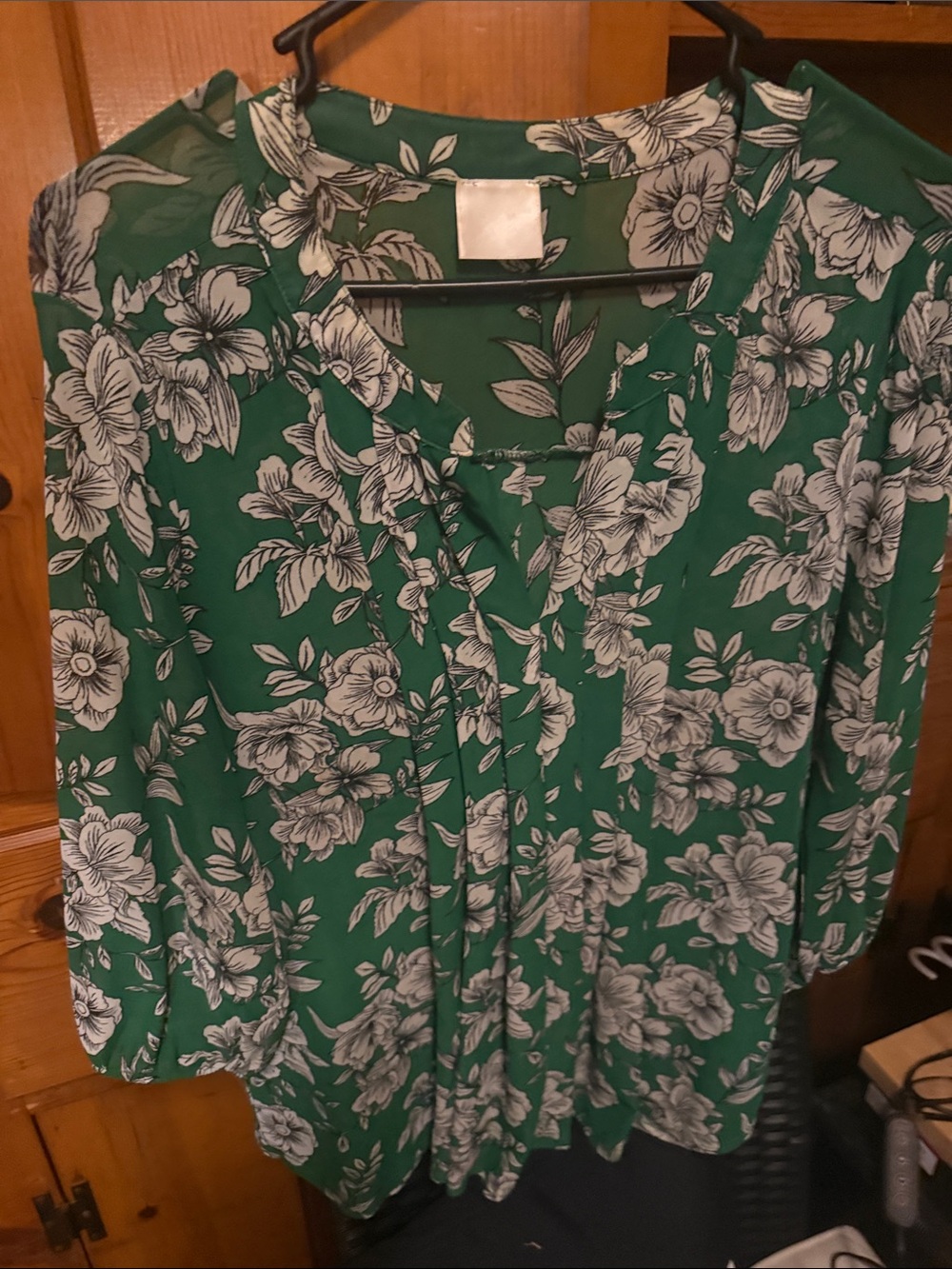 Green Floral V-Neck Button-Front Blouse